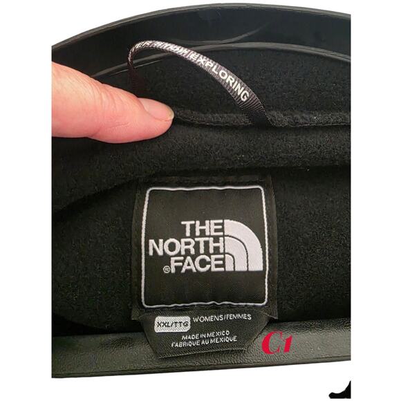 The North Face Women's Retro Denali Jacket XXL TNF Black NWT * C1 - Picture 3 of 5